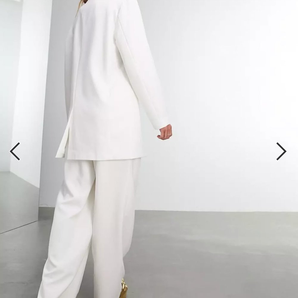 ASOS EDITION pleat front wide leg wedding pant in ivory - Picture 2 of 8